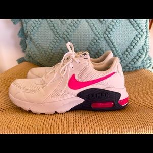 Nike air shoes. Size US 7.5